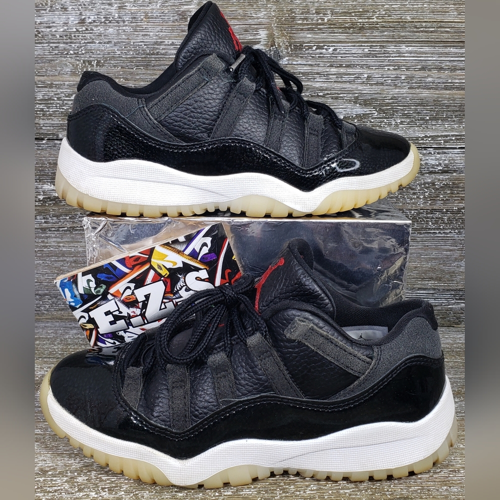 Air Jordan 11 Retro Low 72-10 Nike Black Leather 505835-001 Youth Size 1Y